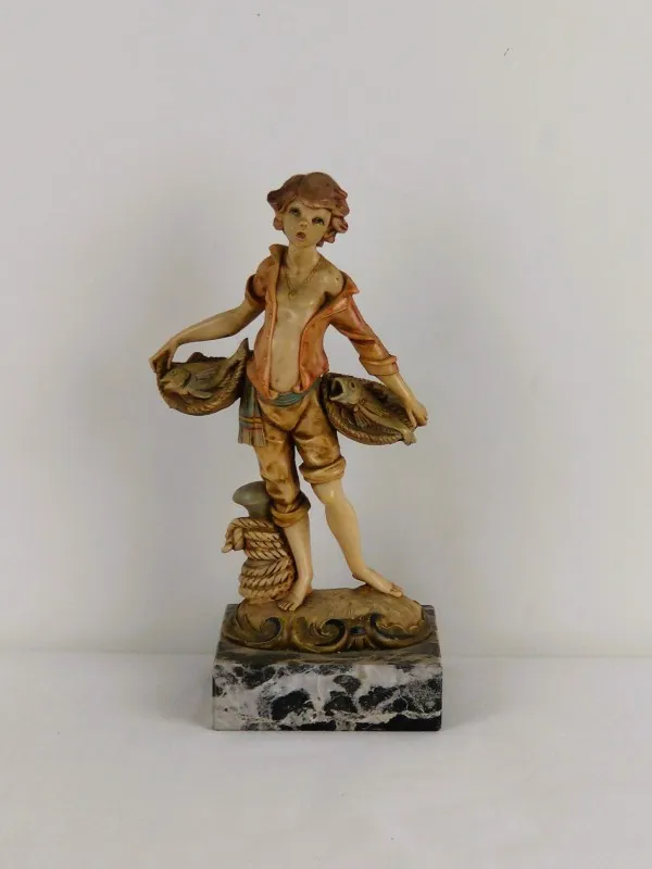 Italiaans beeldje van jongen (Simonetti)