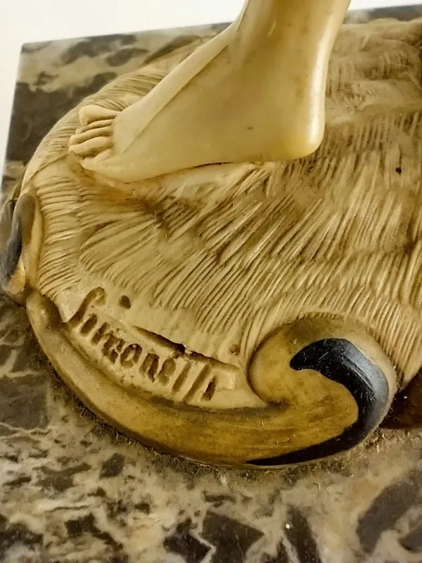 Italiaans beeldje van jongen (Simonetti)