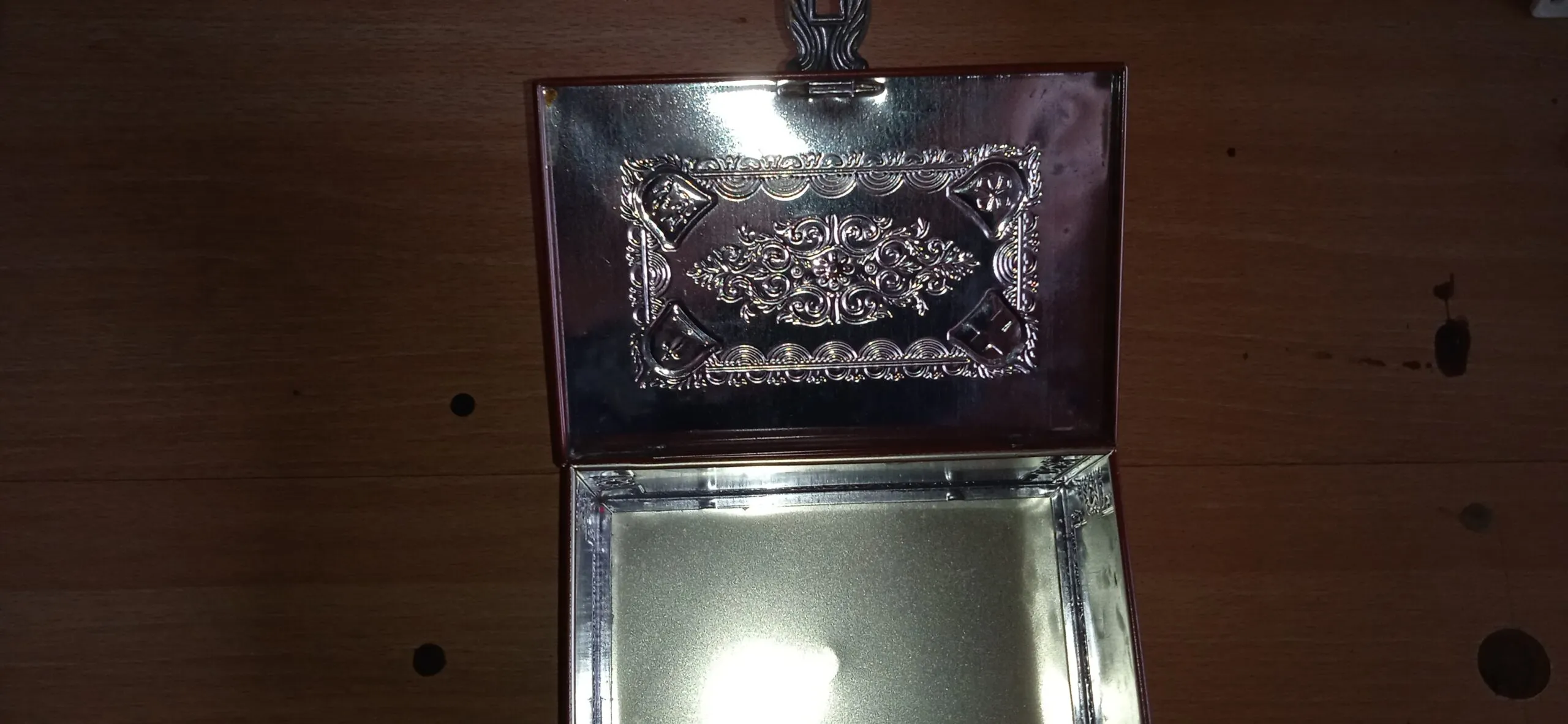 Vintage blikken kistje