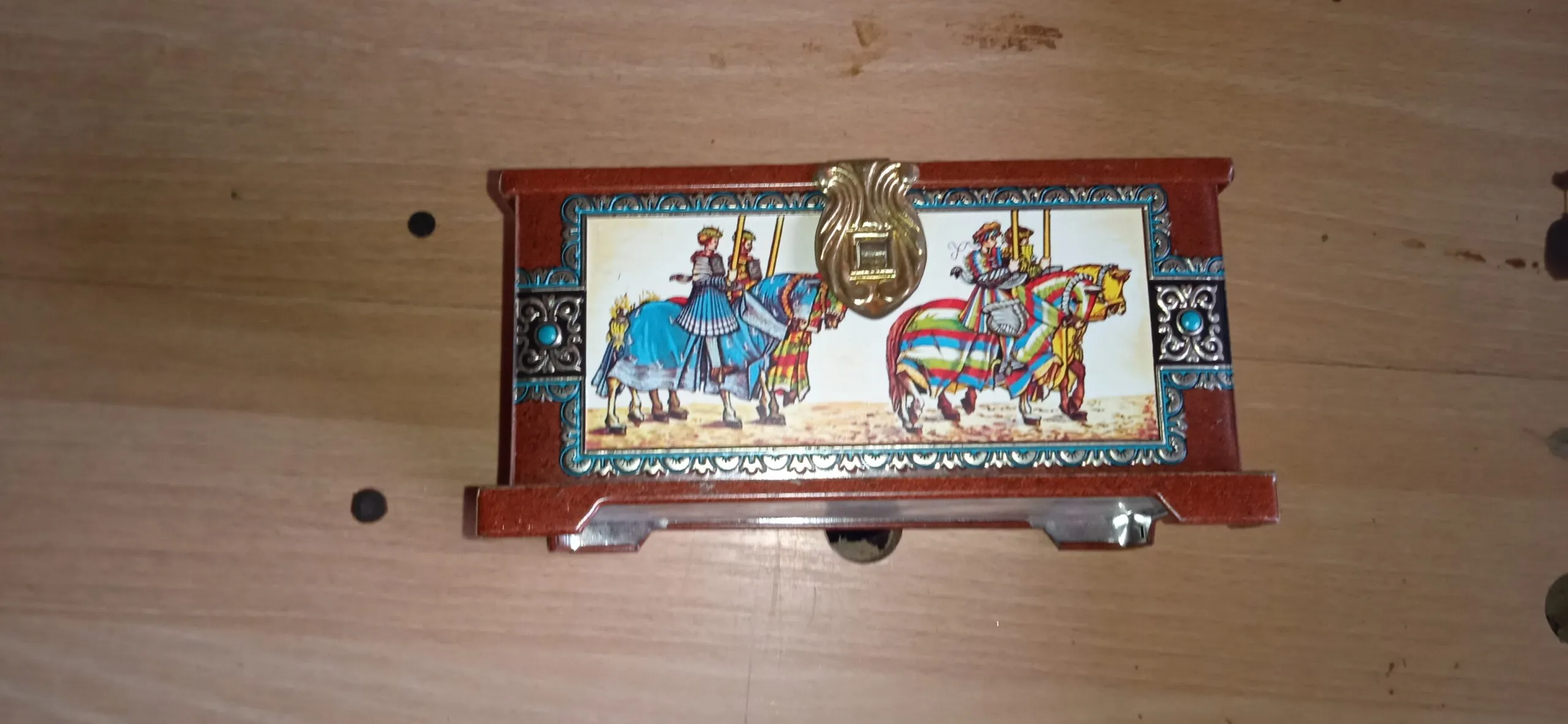 Vintage blikken kistje