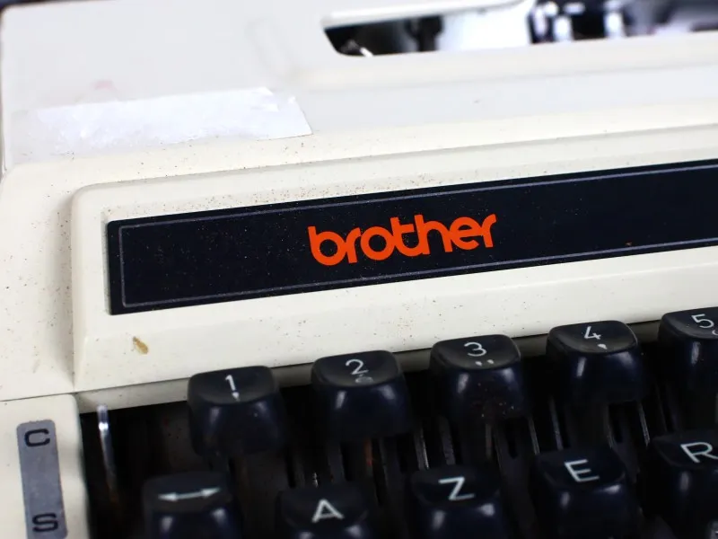 Brother Deluxe 762TR Typemachine