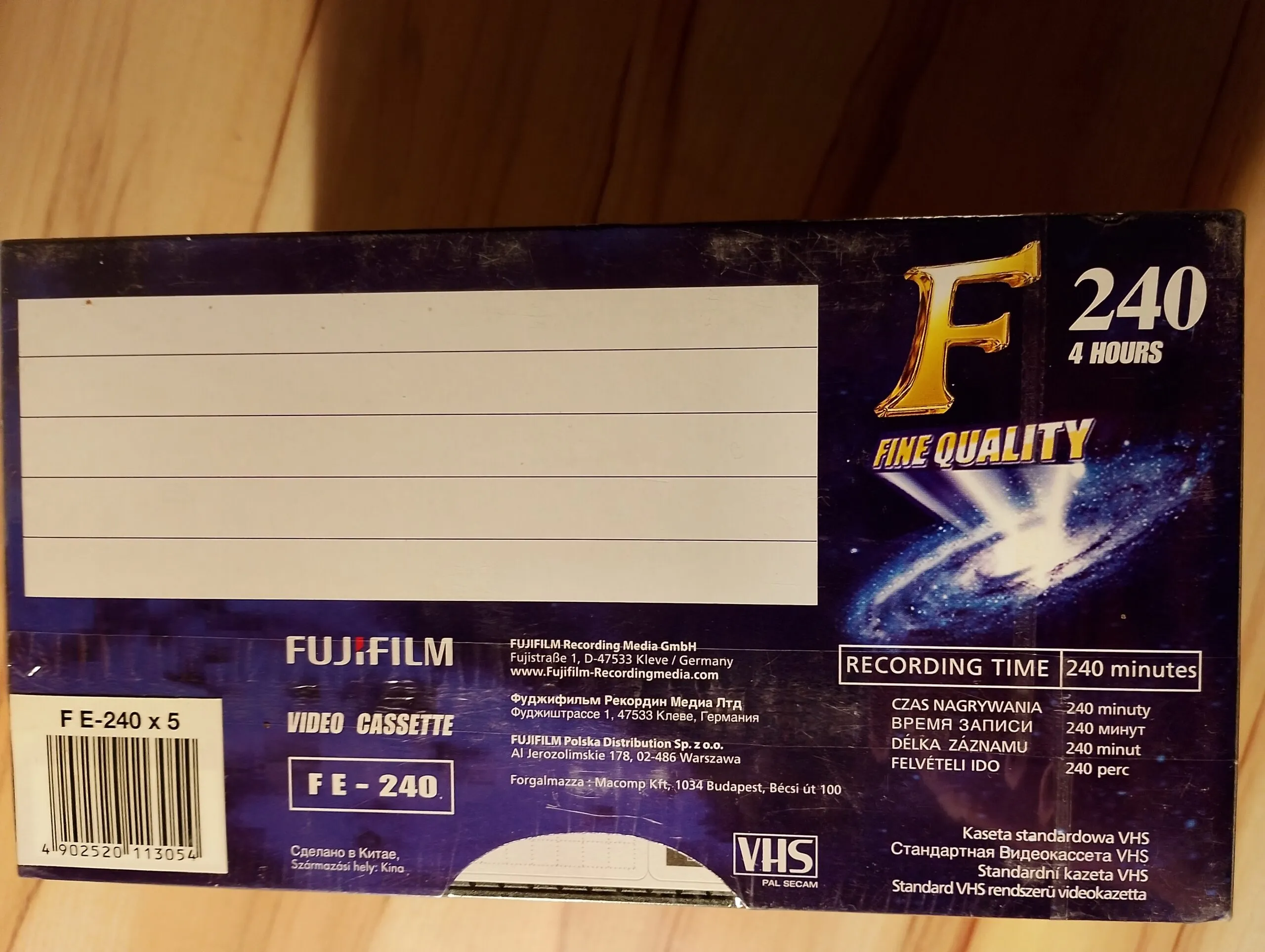 5 Fujifilm F 240 videocassette – VHS